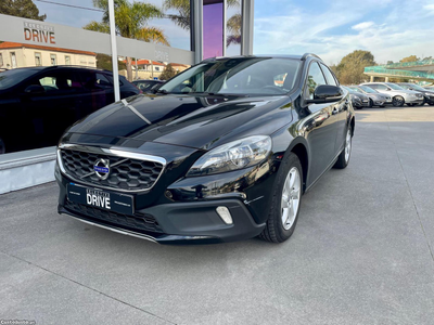 Volvo V40 Cross Country 2.0 D2 Momentum Geartronic