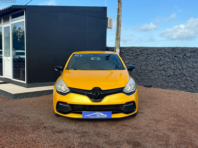 Renault Clio 1.6 T EDC RS TROPHY