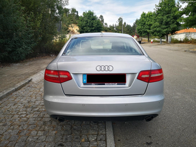 Audi A6 Sedan 2.0 TFSI Sport Multitronic c/ GPS - c/ Gancho de Reboque