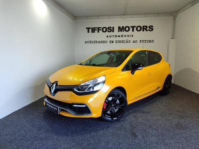 Renault Clio TCe 200 EDC Sport R.S.