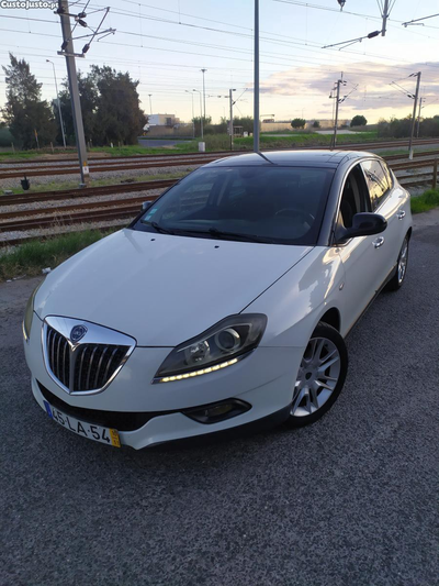 Lancia Delta Luxuoso Diesel Topo Gama