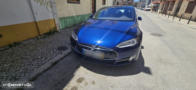 Tesla Model S 90D