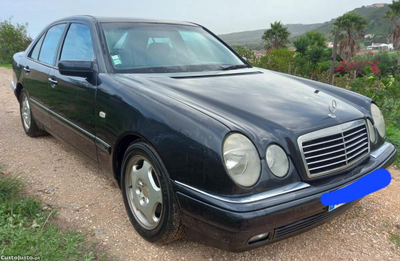 Mercedes-Benz E 300 Turbo diesel