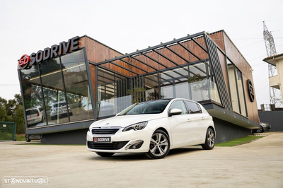 Peugeot 308 1.2 PureTech Allure J17