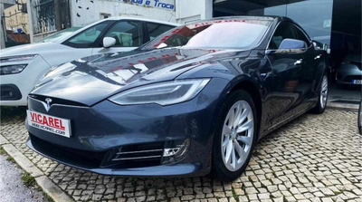 Tesla Model S 75, Cx. A., 476 CV