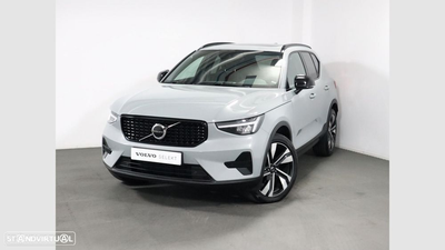 Volvo XC 40 1.5 T2 Plus Dark Auto