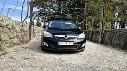 Opel Astra J