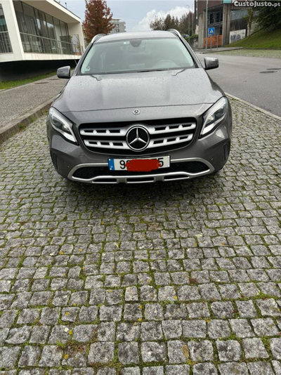 Mercedes-Benz GLA 220 4 MATIC ( possibilidade de retomar motociclo )