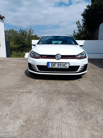 VW Golf GTI