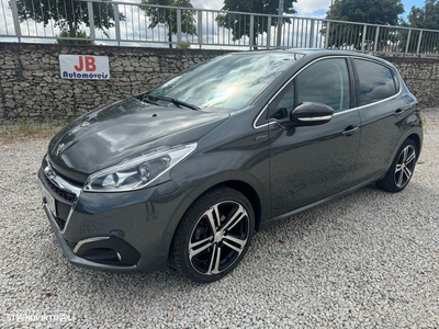 Peugeot 208 1.2 PureTech GT Line