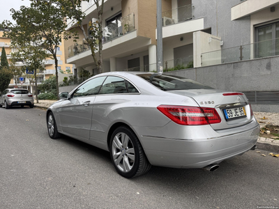 Mercedes-Benz E 350 Mercedes-Benz E 350 CDi Coupé Nacional impecável !