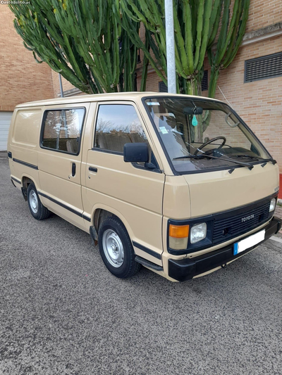 Toyota HiAce LH51