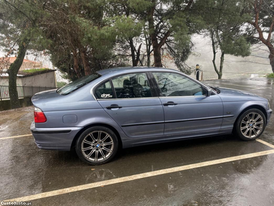 BMW 318 E46