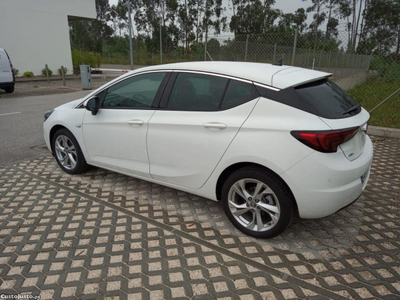 Opel Astra Sport - Dynamic