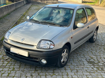 Renault Clio 1.2 RT