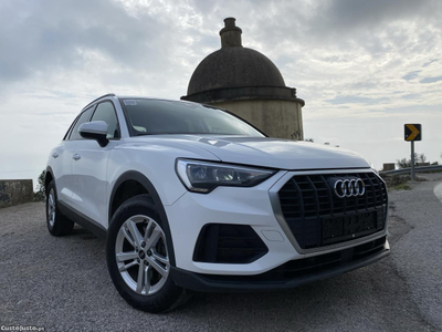 Audi Q3 45 TFSIe Híbrido Plug-In