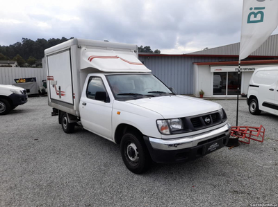 Nissan Navara D22 (motor td25) 2.5D 3 Lugares 4x2