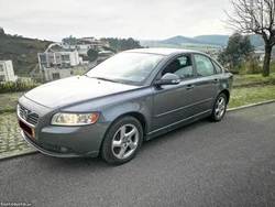 Volvo S40 SEDAN 2.0 D4 177cv MOMENTUM - NACIONAL