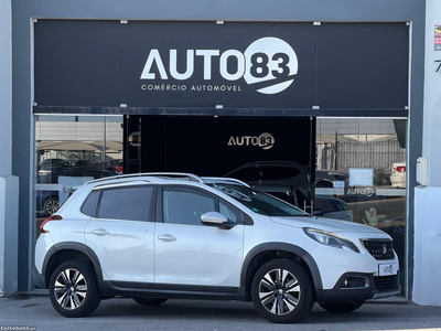 Peugeot 2008 1.2 PureTech Style