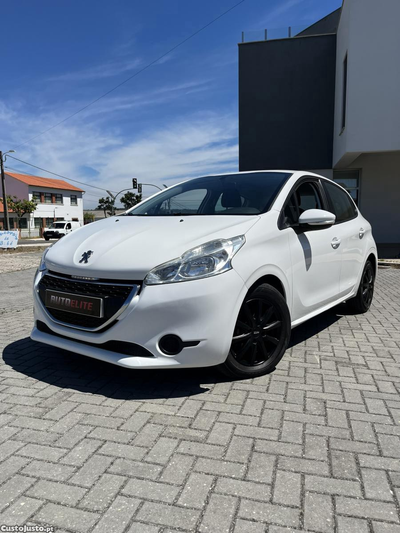 Peugeot 208 e-hdi