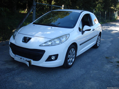 Peugeot 207 1.400 HDI ac muito novo