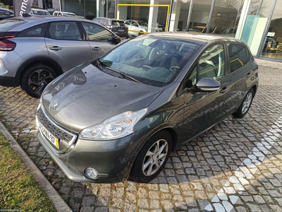 Peugeot 208 1.4 HDI Nacional