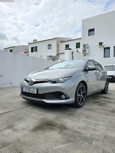 Toyota Auris 1800 híbrido