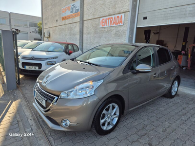 Peugeot 208 1.4 HDi Active