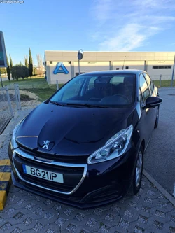 Peugeot 208 1.0