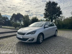 Peugeot 308 1.2 PureTech Allure EAT6