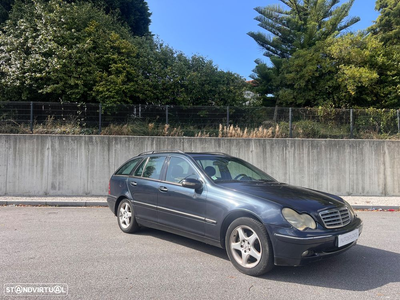 Mercedes-Benz 220