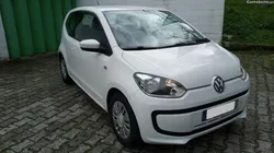 VW Up! com A/C e Sensores de Estacionamento