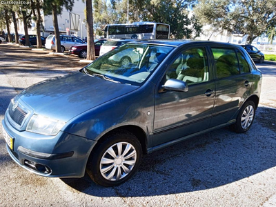 Skoda Fabia 1.2 - Muito estimado!