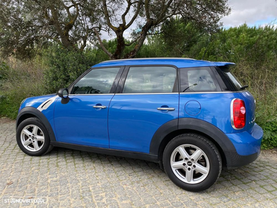 MINI Countryman One D