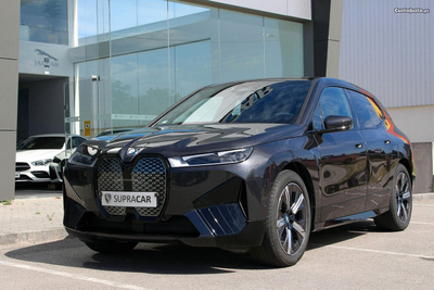 BMW iX xDrive 40