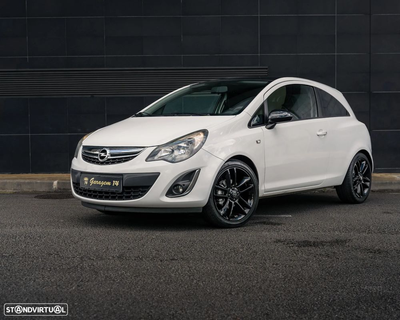 Opel Corsa 1.4 Black Edition