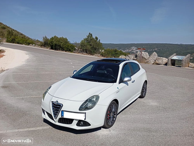 Alfa Romeo Giulietta 1750 TBi Quadrifoglio Verde