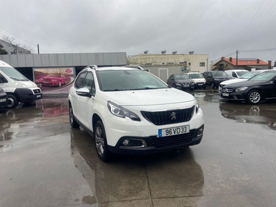 Peugeot 2008 1.2 PureTech Style