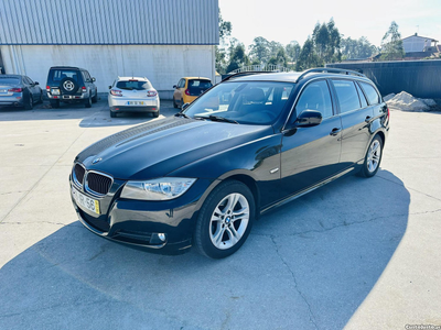 BMW 318 318d Touring de 2010 Nacional