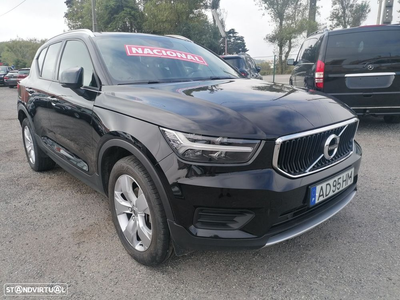 Volvo XC 40 2.0 D3 Momentum Plus