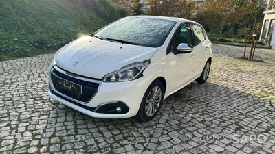 Peugeot 208 1.2 PureTech Allure de 2016