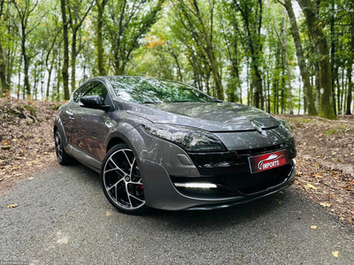 Renault Mégane Coupé 2.0 T RS