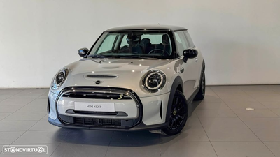 MINI 3 Portas Cooper SE Classic