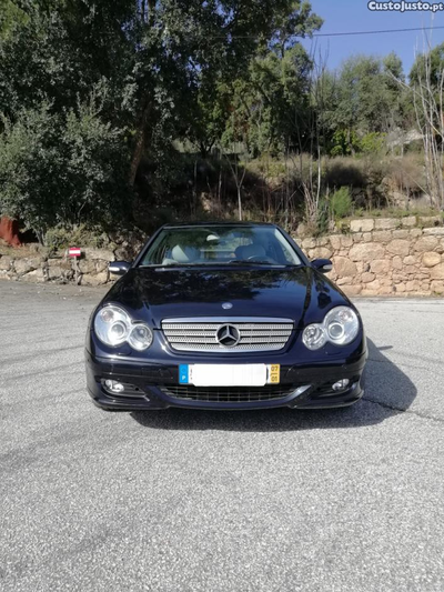 Mercedes-Benz C 220 Sport coupé (nacional)