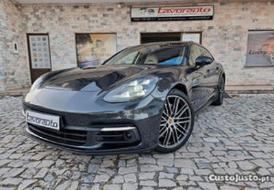 Porsche Panamera Sport Turismo 4 E-Hybrid