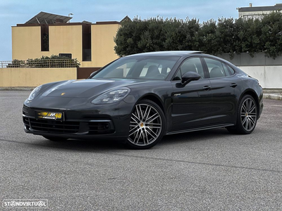 Porsche Panamera 4 E-Hybrid Executive