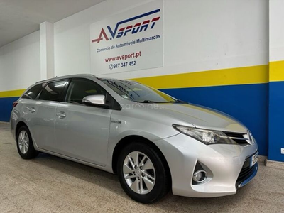 Toyota Auris 1.8 HSD CONFORT