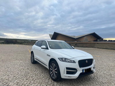 Jaguar F-Pace Jaguar F-Pace 2.0 i4D R-Sport Aut. - 18