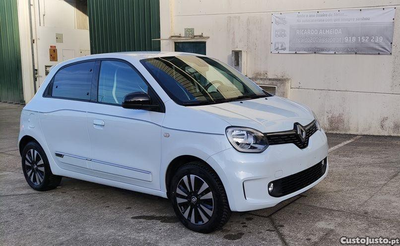 Renault Twingo Techno (IVA dedutível) 6.557km