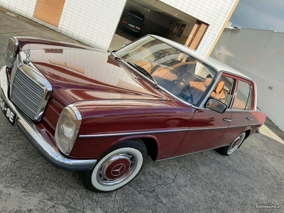 Mercedes-Benz 200 W115